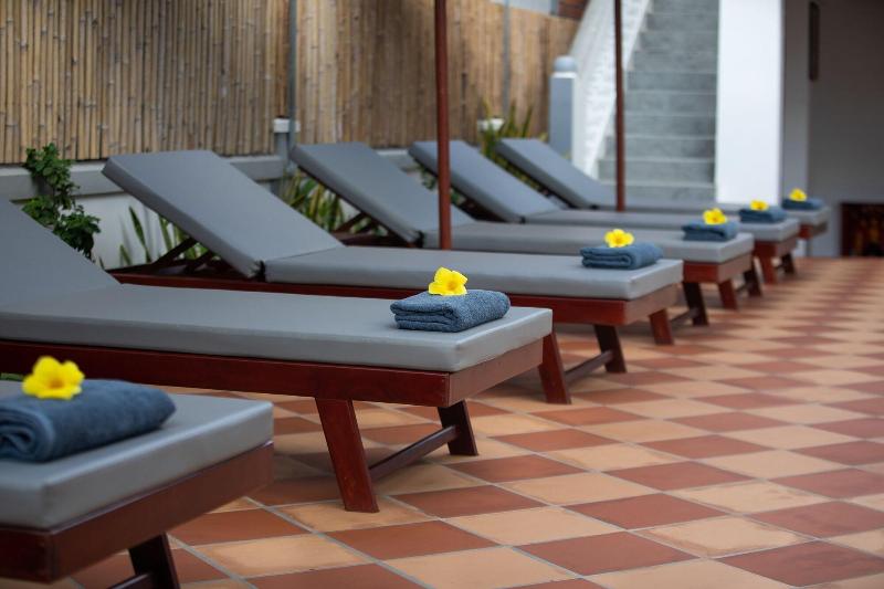 پانسیون Botoum Hostel