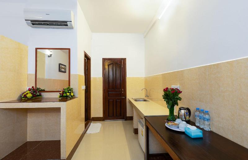 پانسیون Botoum Hostel