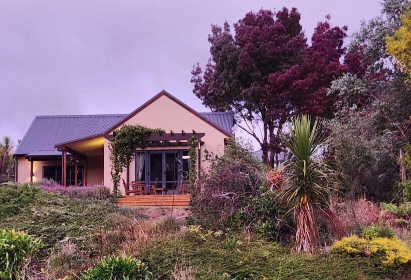 פנסיון Boutique Art Retreat