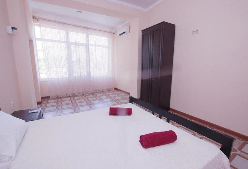 پانسیون Guest House Belyi Lebed