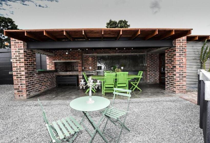 膳宿费 Onq Accommodation