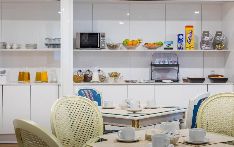 Пансион Suite Home Pinares