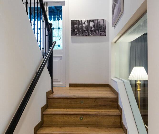 Пансион Suite Home Pinares