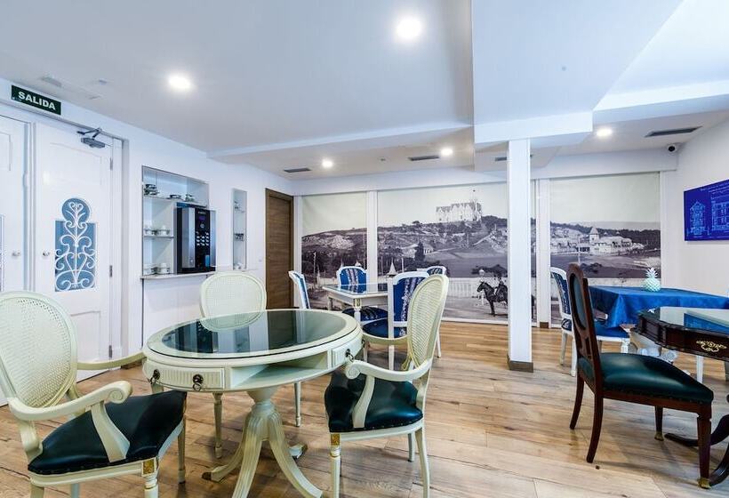 Пансион Suite Home Pinares