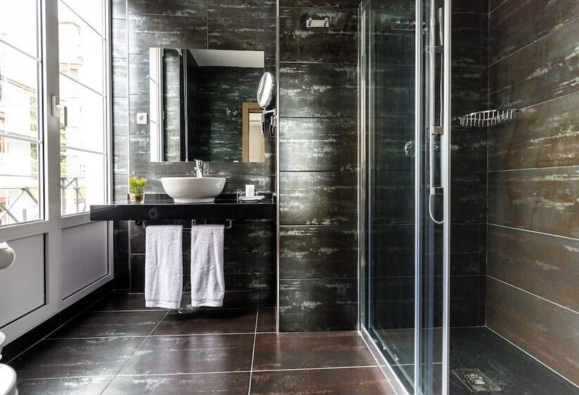 Пансион Suite Home Pinares