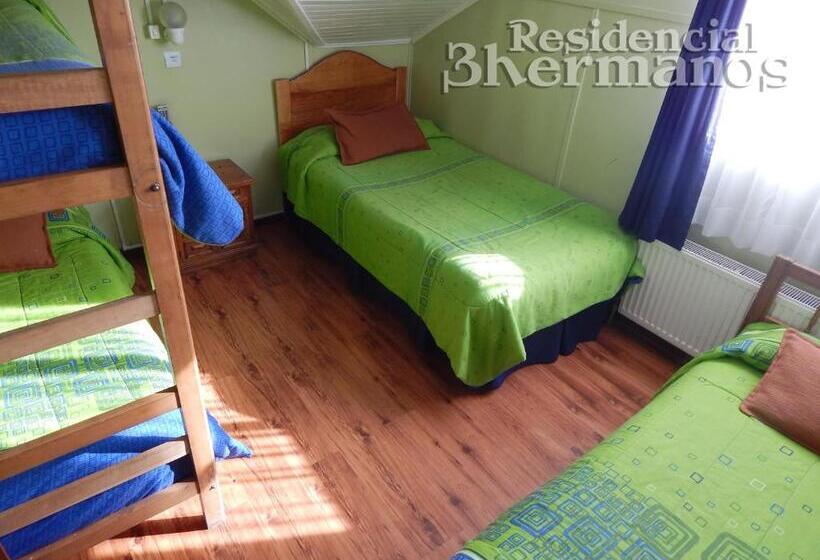 호스텔 Residencial Tres Hermanos