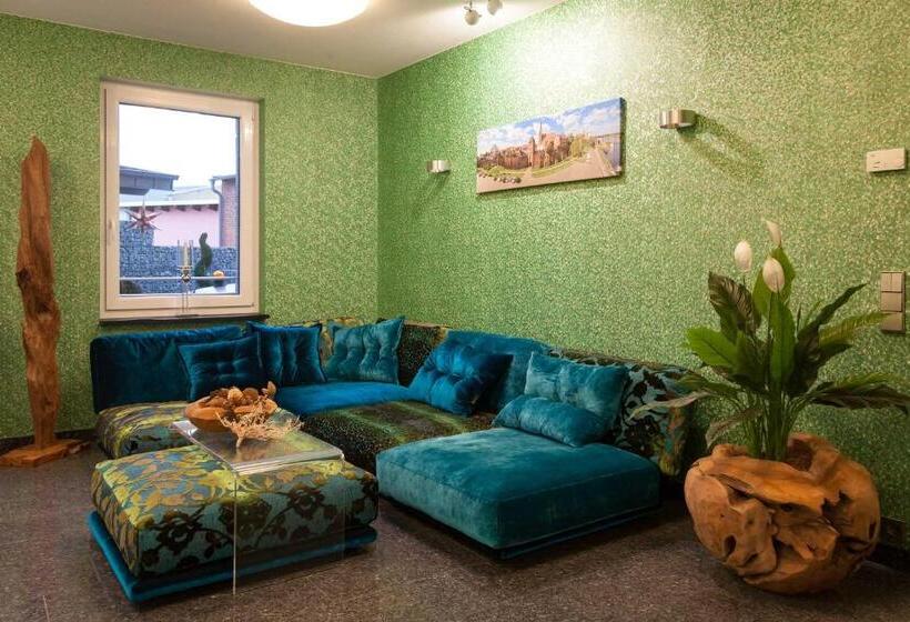 مبيت وإفطار Aragon   Hotel   Garni