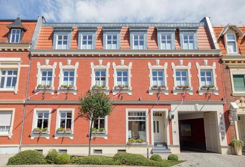 مبيت وإفطار Aragon   Hotel   Garni