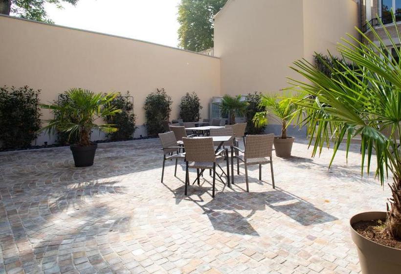 مبيت وإفطار La Cave De L'avenue De Champagne