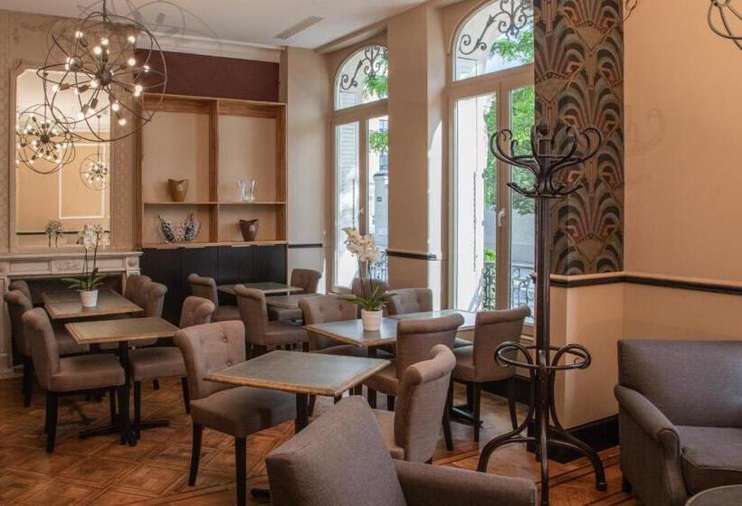 مبيت وإفطار La Cave De L'avenue De Champagne