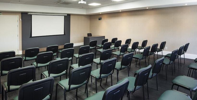 Holiday Inn Express Farroupilha, Um Hotel Ihg