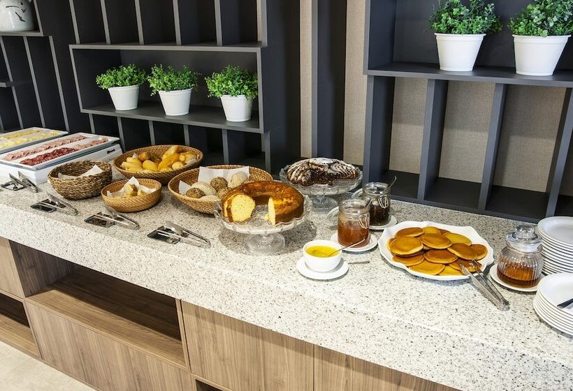 Holiday Inn Express Farroupilha, Um Hotel Ihg