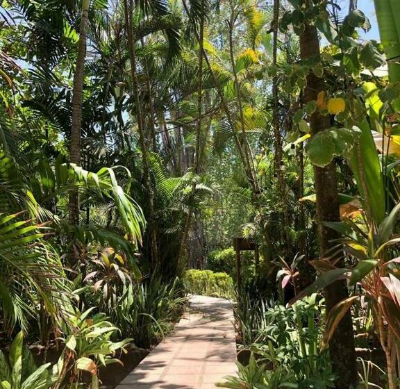 בית מלון כפרי Casa Cecilia Beach Front