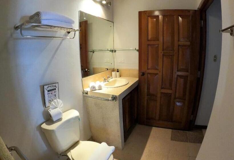 בית מלון כפרי Casa Cecilia Beach Front