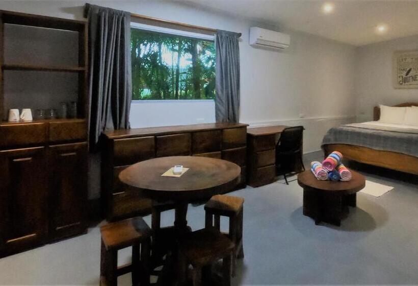 בית מלון כפרי Casa Cecilia Beach Front