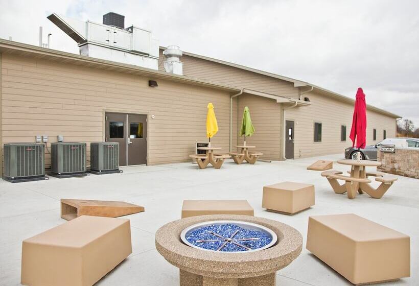 فندق Cobblestone Inn & Suites  Boone