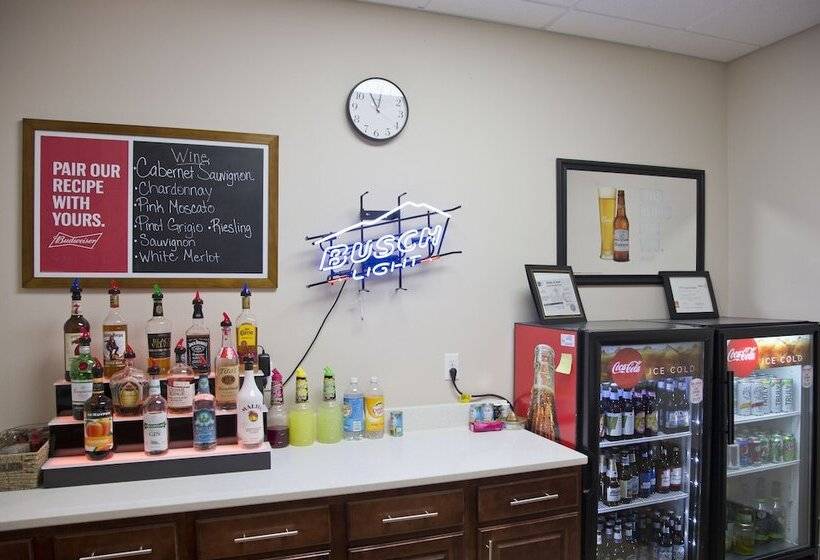 فندق Cobblestone Inn & Suites  Boone