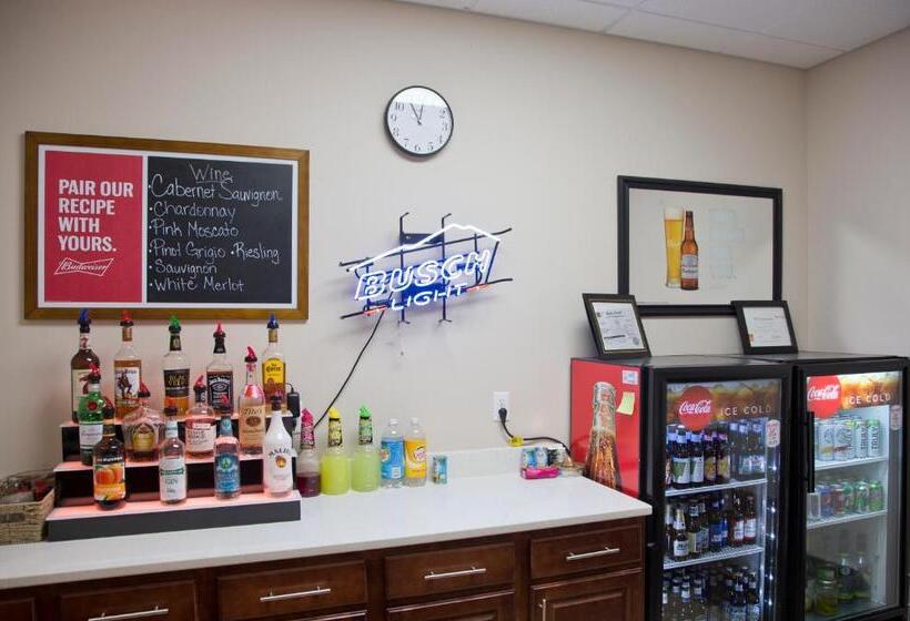 فندق Cobblestone Inn & Suites  Boone