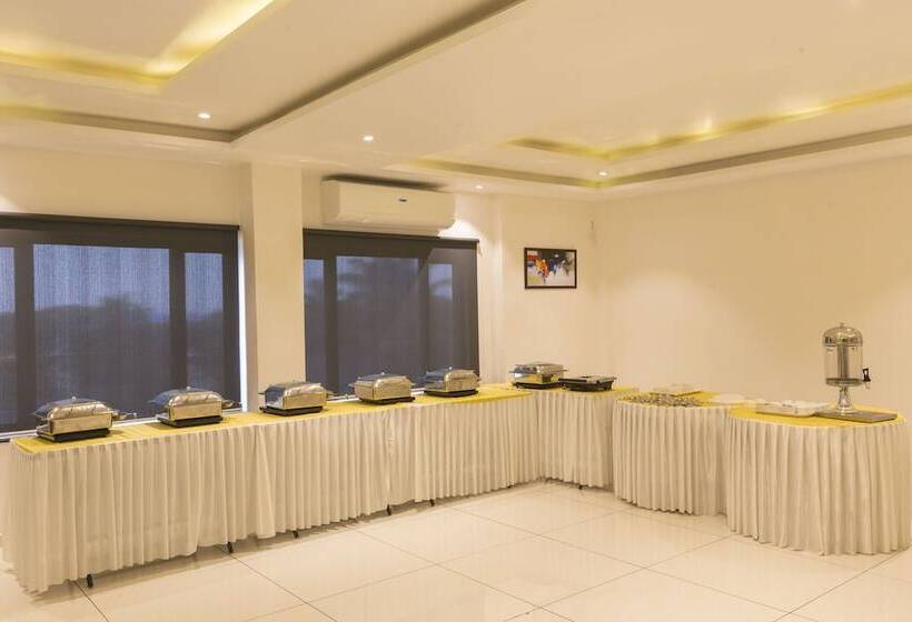 هتل Grand Plaza Suites