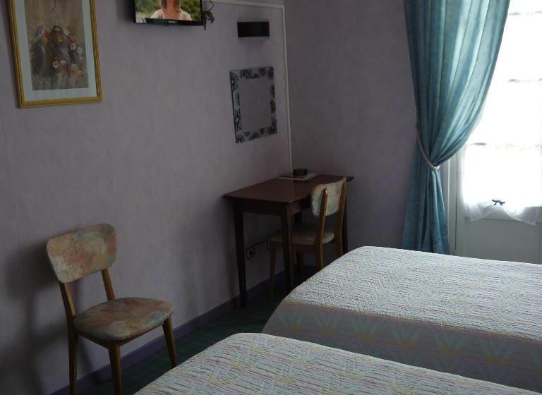 فندق Hôtel Saint Charles