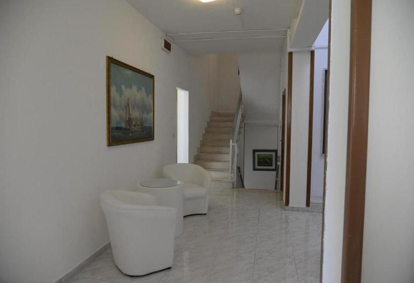 בית מלון כפרי Morini