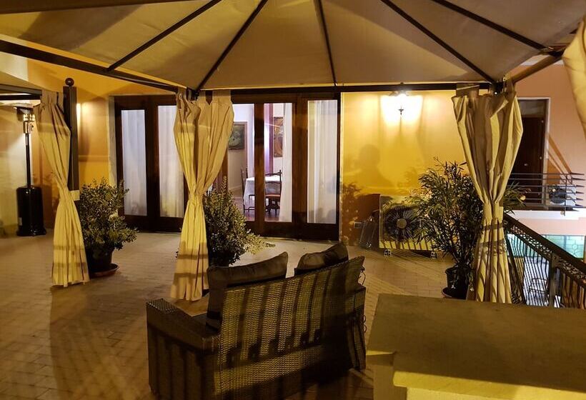 膳宿费 Affittacamere La Campana