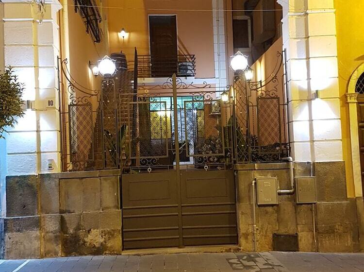 ペンション Affittacamere La Campana