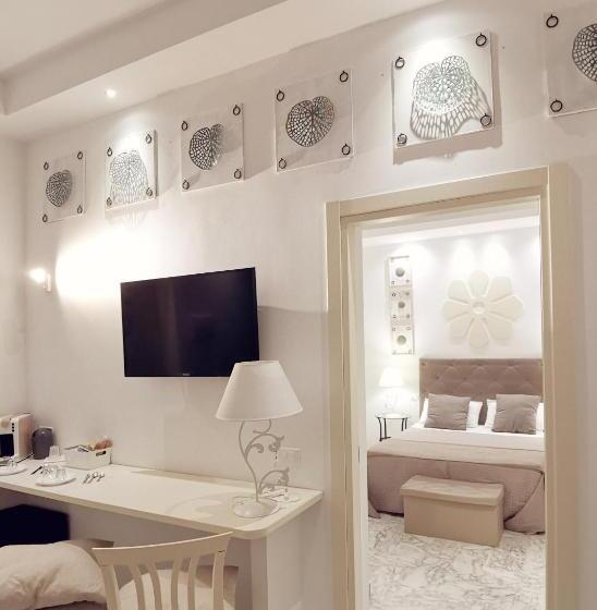 ペンション Flos Guest House