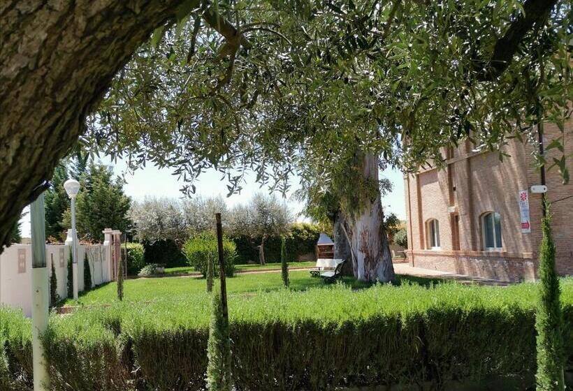 ペンション Flos Guest House