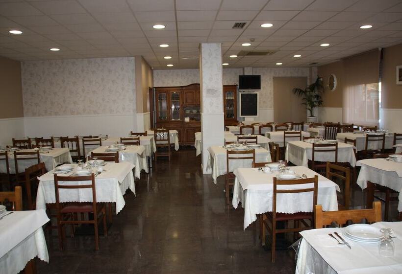 פנסיון Hostal Illan