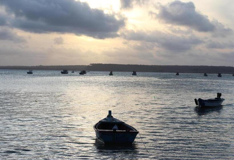 بنسيون Suites Enseada Beira Mar