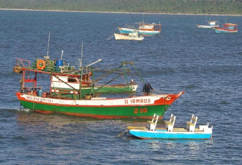 بنسيون Suites Enseada Beira Mar