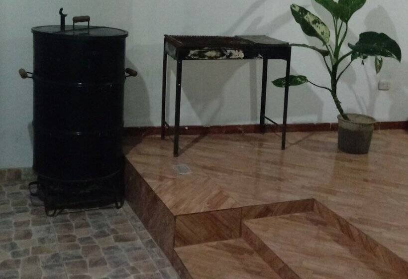 Kitara House Backpackers Hostel