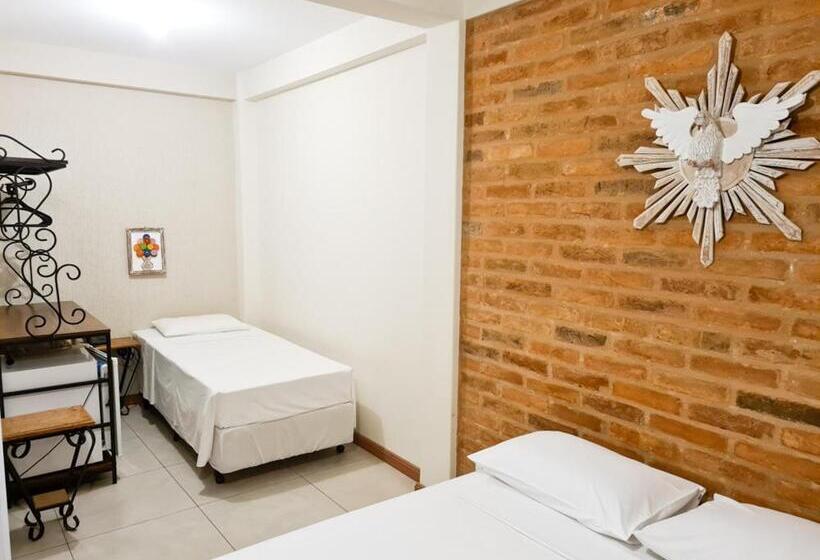 ユースホステル Pousada Nossa Senhora Aparecida