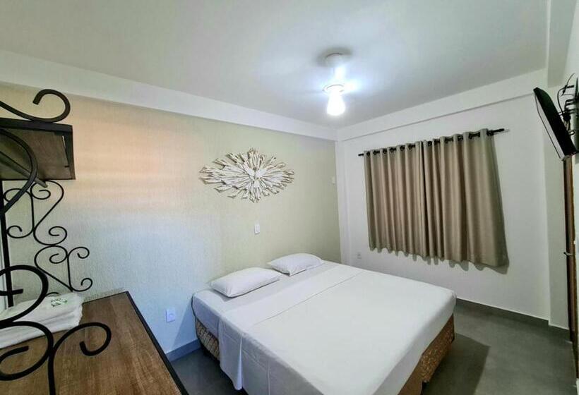 ユースホステル Pousada Nossa Senhora Aparecida