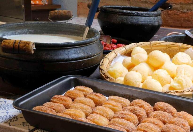 ユースホステル Pousada Nossa Senhora Aparecida