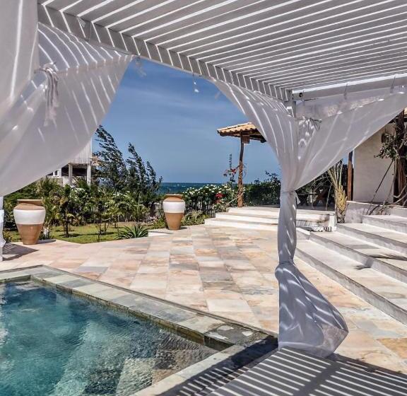 호스텔 Villa Pinolo By Kabana