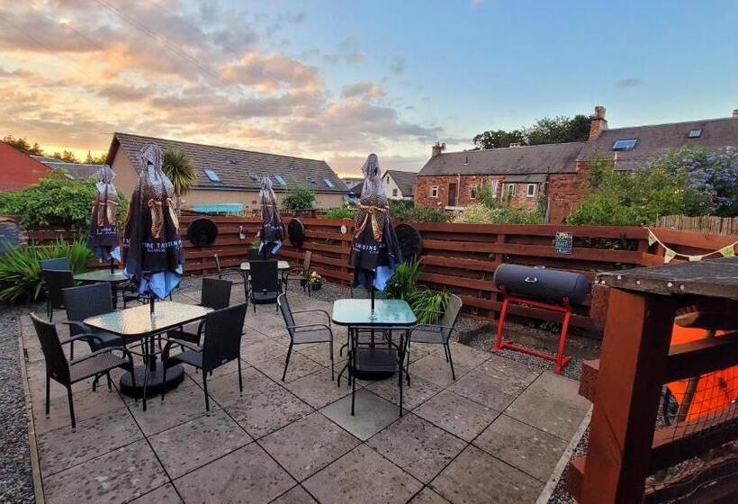 مبيت وإفطار Dryburgh Arms Pub With Rooms