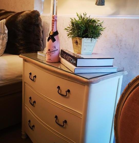 مبيت وإفطار Maison Le Pur Sang