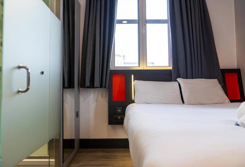 Easyhotel Leeds