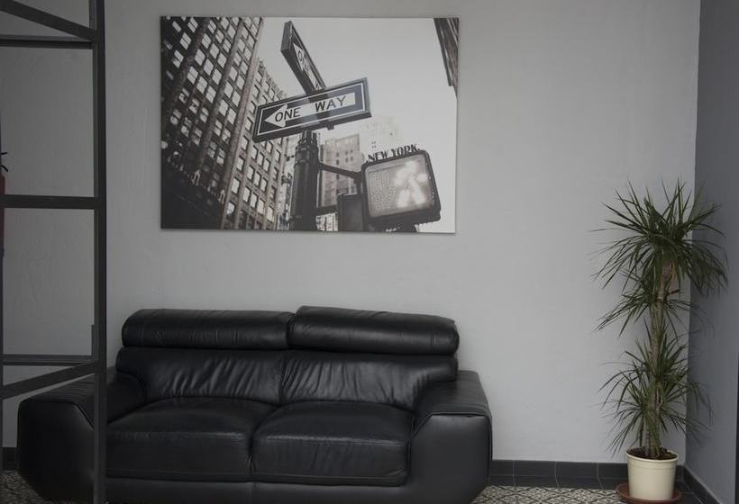 Factory Rooms Barbate  Hostel