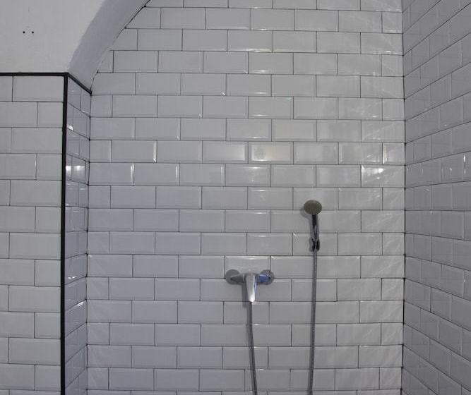 Factory Rooms Barbate  Hostel