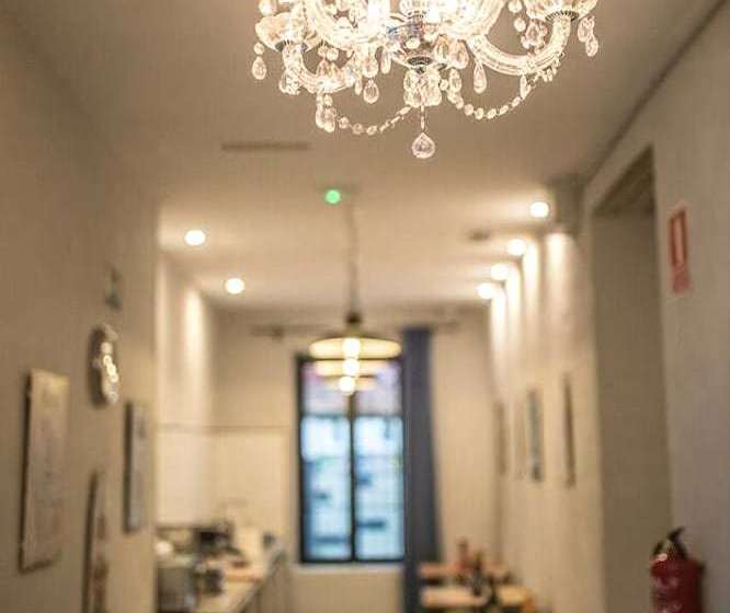 Factory Rooms Barbate  Hostel