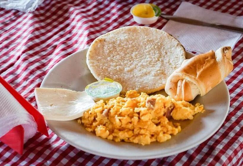 Finca Hotel Yerbabuena