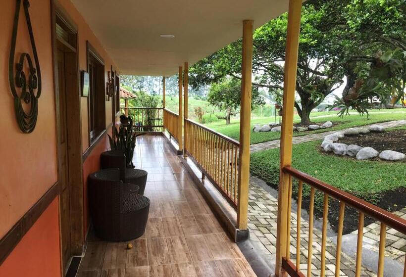 Finca Hotel Yerbabuena