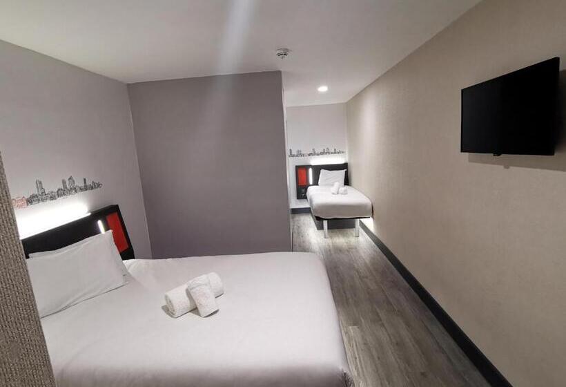 Easyhotel Leeds