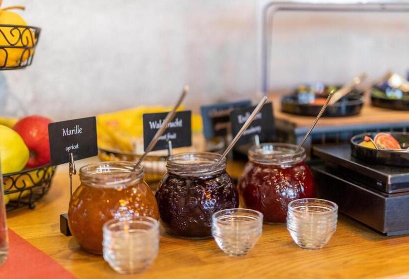 בית מלון כפרי Hof Ehrenfels