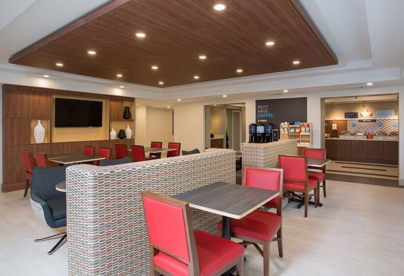 فندق Holiday Inn Express Chelmsford, An Ihg