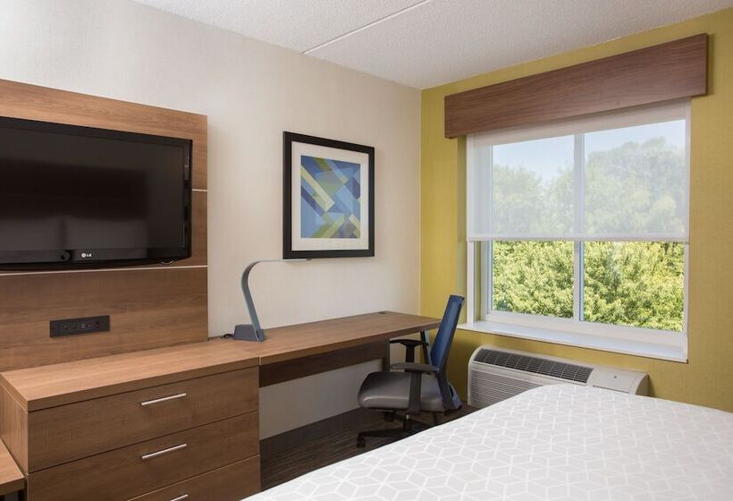 فندق Holiday Inn Express Chelmsford, An Ihg