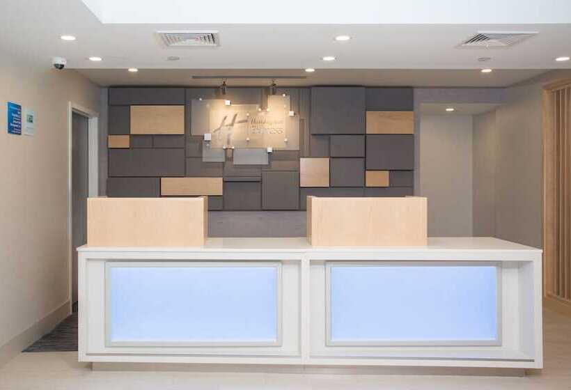 فندق Holiday Inn Express Chelmsford, An Ihg